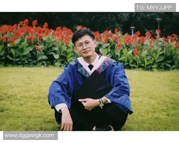 姚明浩考研之路：从学霸到研究生的成长与挑战分享