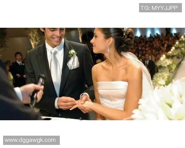 卡卡妻子揭秘足球明星背后的支持与爱情故事