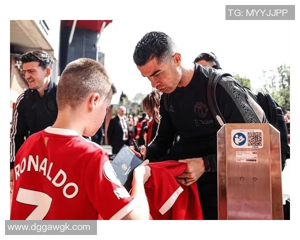 揭开足球明星背后的黑子真相与他们的影响力分析 揭开足球明星背后的黑子真相与他们的影响力分析